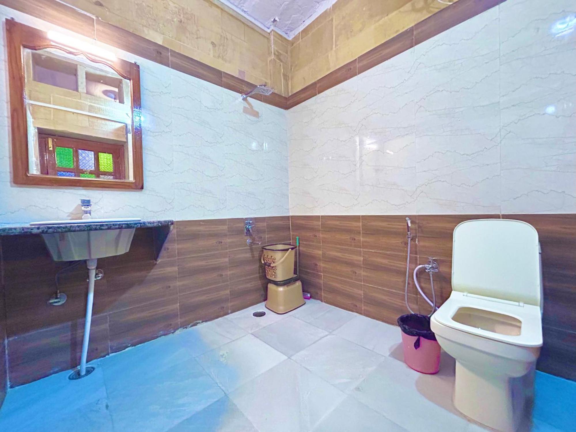 Hotel Pol Haveli Джайсалмер Екстериор снимка