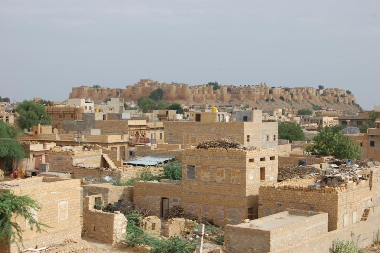 Hotel Pol Haveli Джайсалмер Екстериор снимка